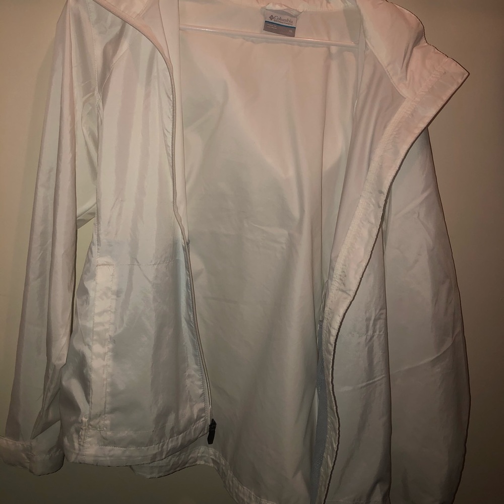 Women’s Columbia rain jacket